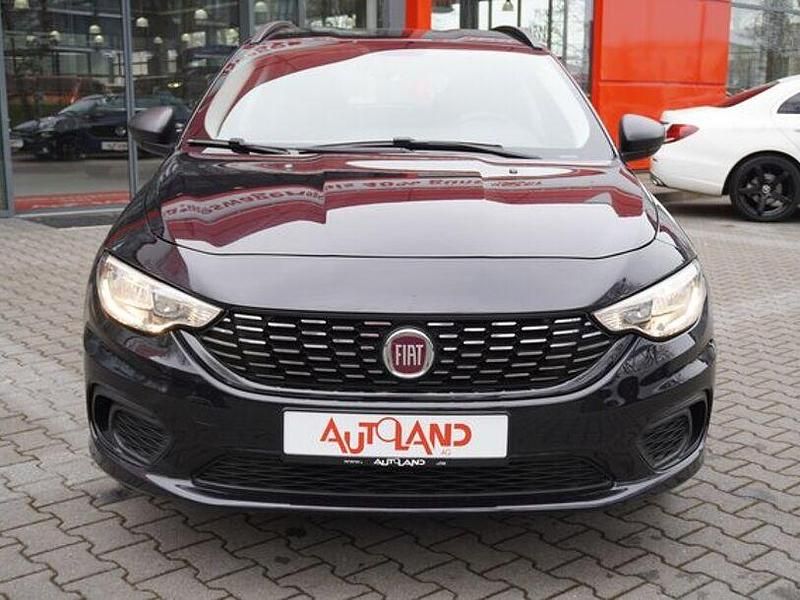 Gebraucht Fiat Tipo Easy 120 PS (88 kW) 2017 Schwarz Kleinwagen