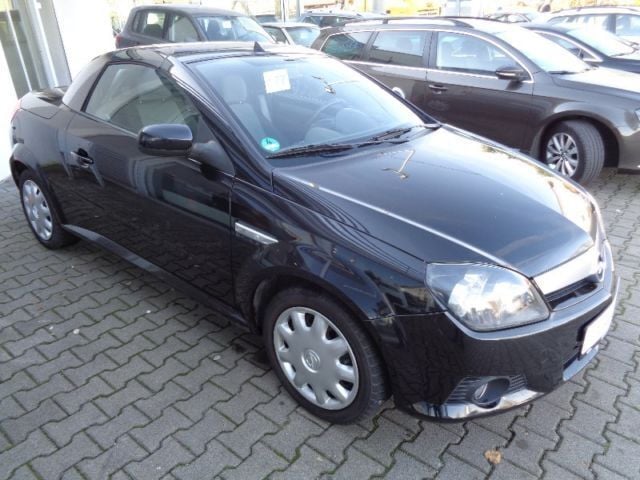 Gebraucht Opel Tigra Sport 90 PS (66 kW) 2005 Schwarz metallic Cabrio