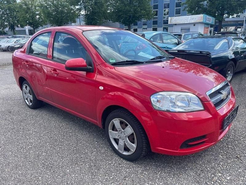 Rot Gebraucht 2011 Chevrolet Aveo Limousine | 2.200 € (Superpreis) - Bild 1/4
