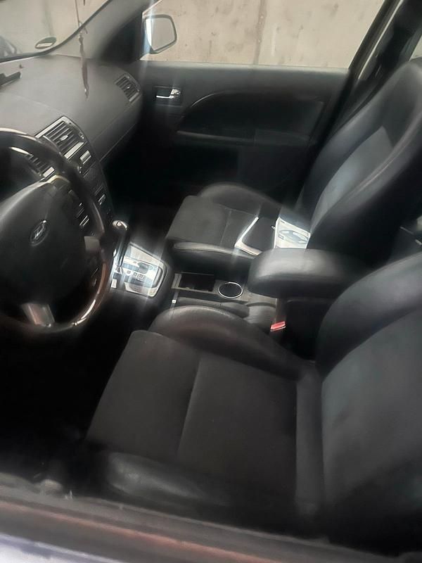 Gebraucht Ford Mondeo 131 PS (96 kW) 2004 Blau Kombi