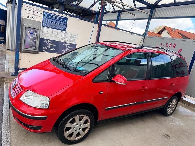 Gebraucht VW Sharan 131 PS (96 kW) 2005 Rot Van / Kleinbus