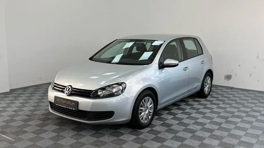Gebraucht VW Golf VII Trendline 105 PS (77 kW) 2012 Silber Limousine