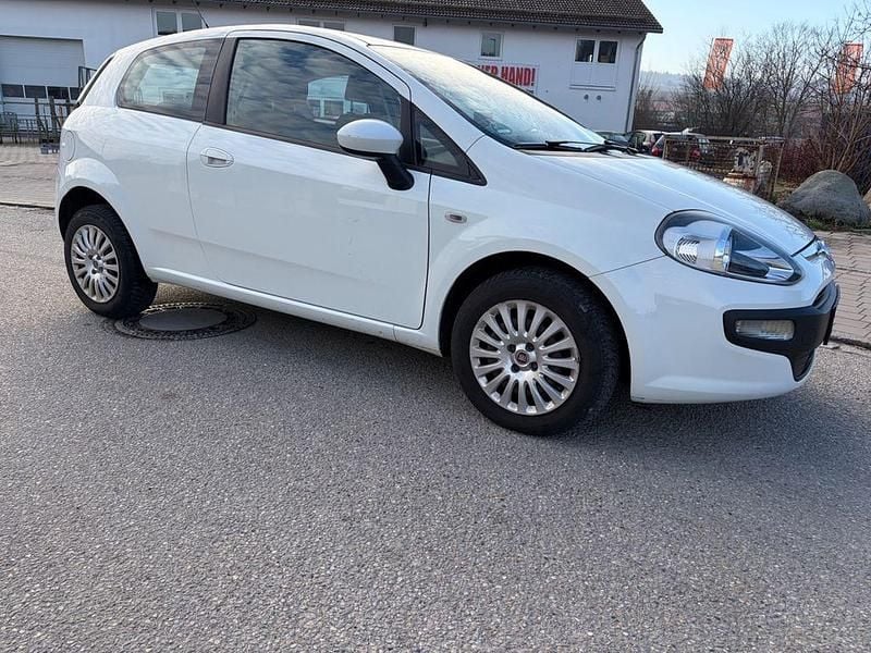 Weiß Gebraucht 2010 Fiat Punto Evo Dynamic Kleinwagen | 1.900 € (Superpreis) - Bild 1/4