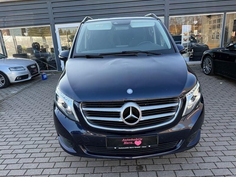 Gebraucht Mercedes V250 190 PS (139 kW) 2016 Blau Van / Kleinbus