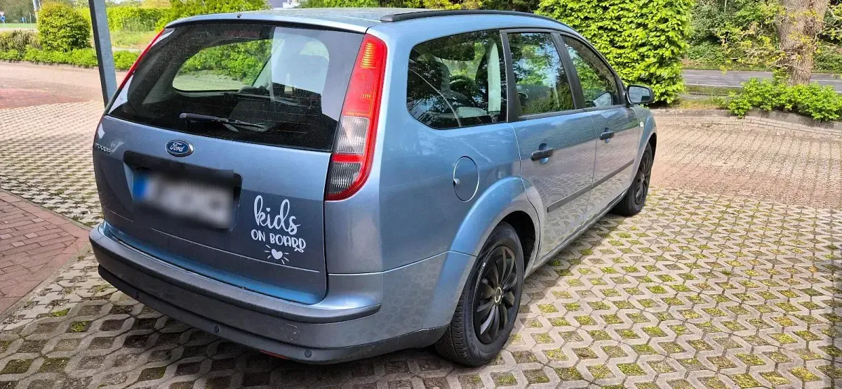 Usata Ford Focus 116 CV (85 kW) 2006 Blu Station wagon
