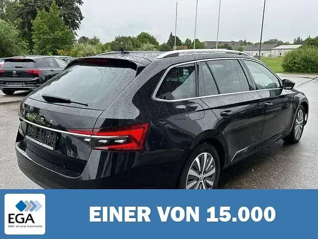 Gebraucht Skoda Superb Style 190 PS (139 kW) 2022 Schwarz metallic Kombi