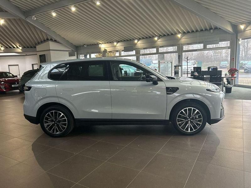 Gebraucht Leapmotor B10 160 kW (218 PS) 2025 Silber SUV