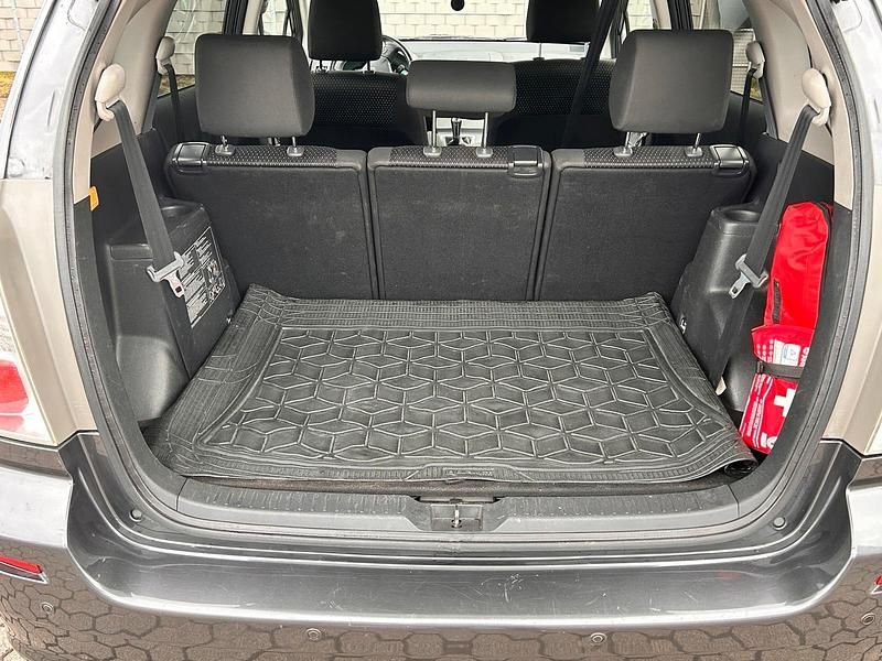 Usado Toyota Corolla 137 HP (100 kW) 2009 Sedan