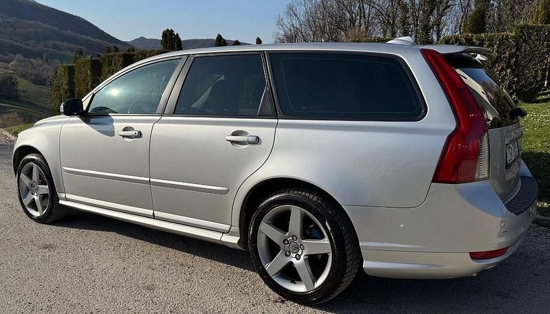 Gebraucht Volvo V50 R-Design 230 PS (169 kW) 2008 Silber Kombi