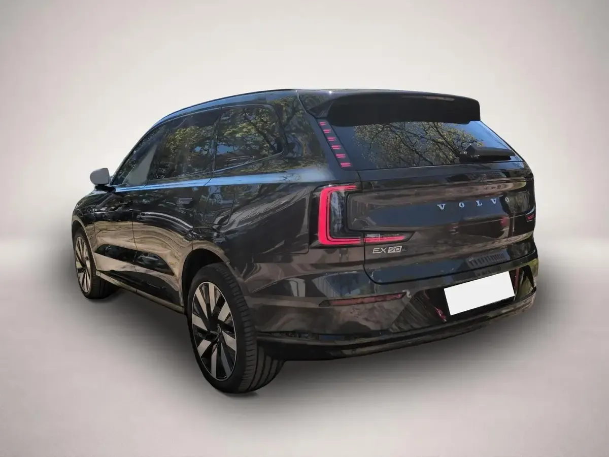 Gebraucht Volvo EX90 Ultra 300 kW (408 PS) 2025 Manufacturer SUV