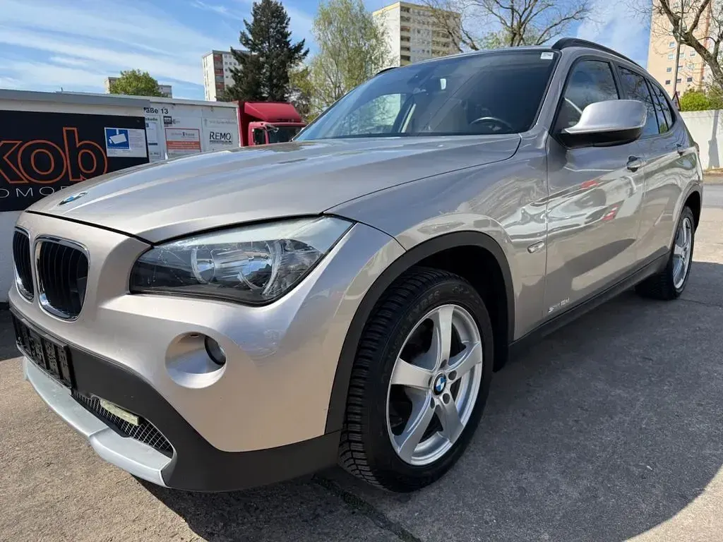 Gebraucht BMW X1 143 PS (105 kW) 2011 Silber SUV