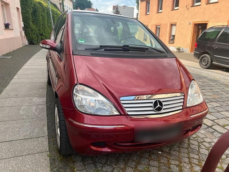 Gebraucht Mercedes A160 Avantgarde 102 PS (75 kW) 2003 Rot Kleinwagen