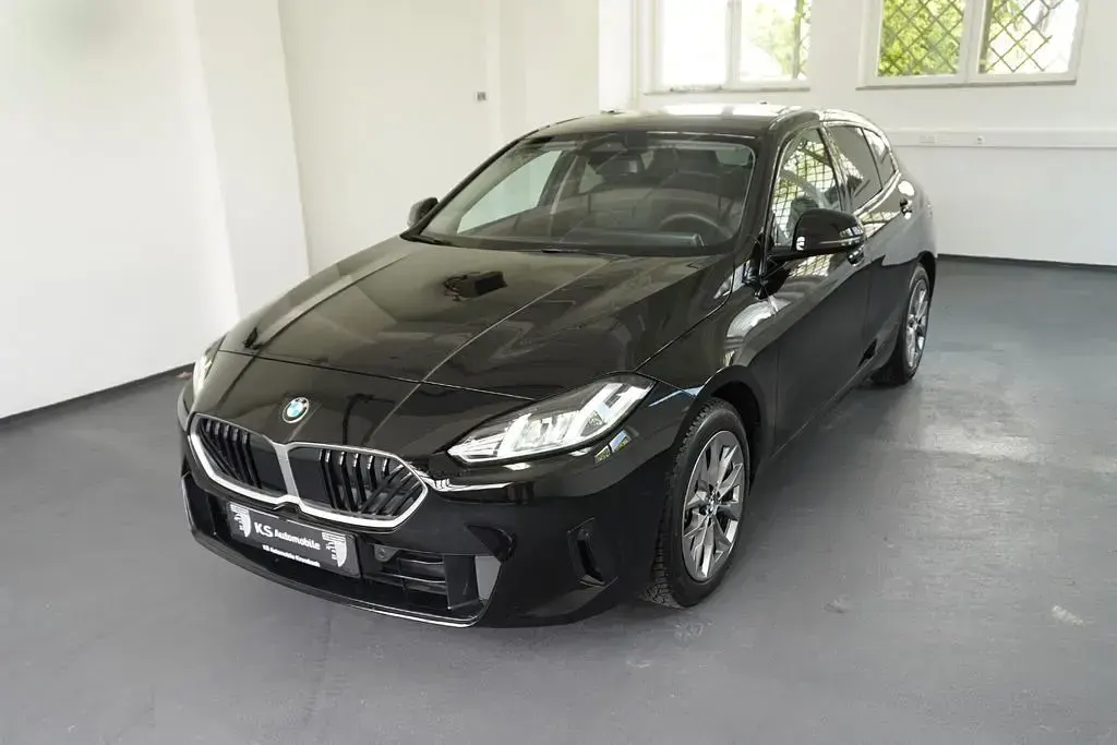 Gebraucht BMW 118 150 PS (110 kW) 2025 Schwarz Kleinwagen