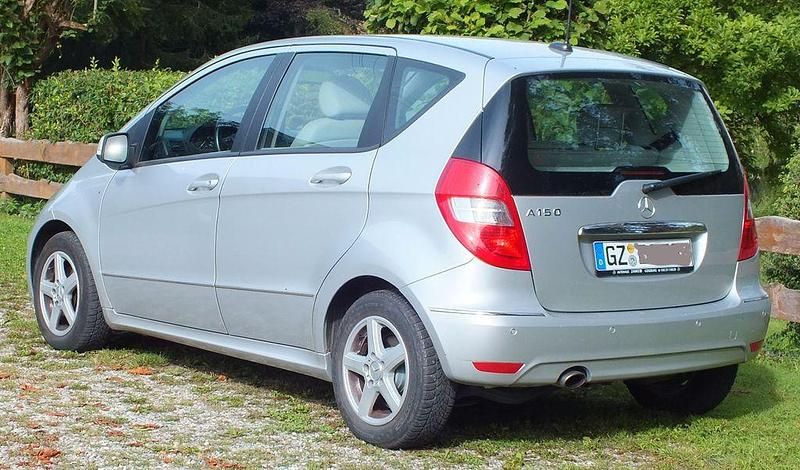 Silber Gebraucht 2008 Mercedes A150 Elegance Van / Kleinbus | 3.400 € (Guter Preis) - Bild 1/4
