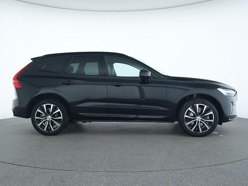 Gebraucht Volvo XC60 Ultimate 250 PS (183 kW) 2022 Onyx black SUV