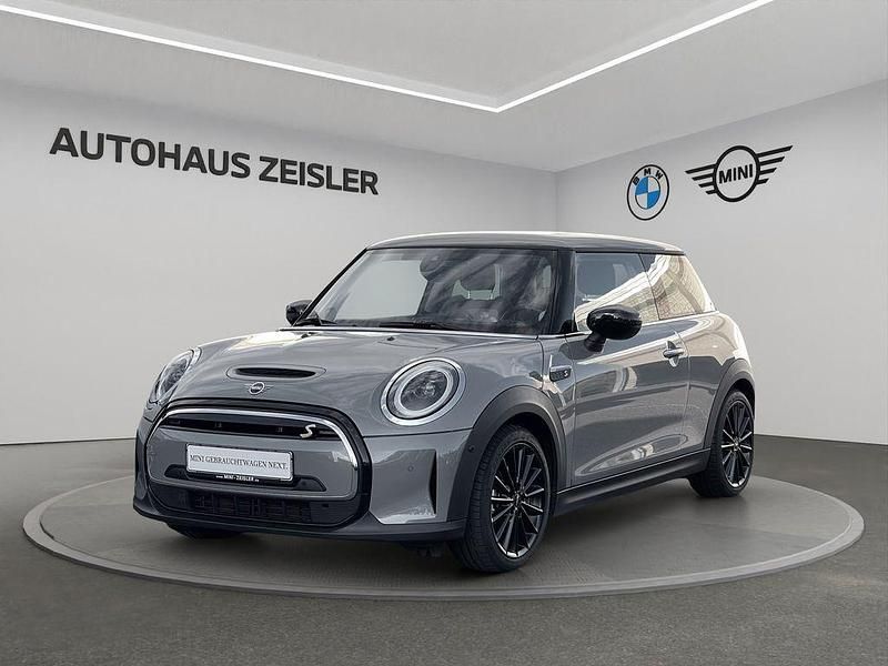 Moonwalk grey Gebraucht 2022 Mini Cooper SE Hatch Kleinwagen | 21.220 € (Etwas zu teuer) - Bild 1/4