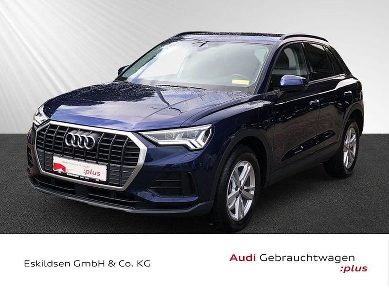 Blau Gebraucht 2022 Audi Q3 Ambiente SUV | 28.931 € (Guter Preis) - Bild 1/4