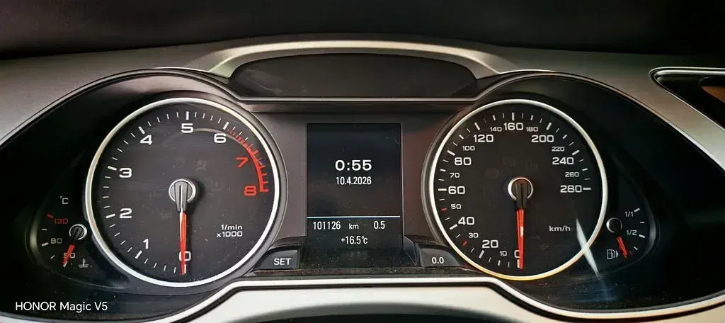 Używany Audi A4 Ambiente 224 KM (164 kW) 2015 Niebieski Sedan/Limuzyna
