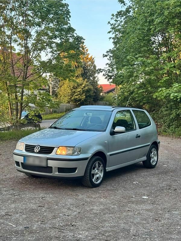 Usata VW Polo 60 CV (44 kW) 2000 Argento Utilitaria