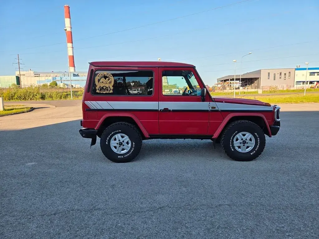 Gebraucht Mercedes G300 170 PS (125 kW) 1991 Rot SUV