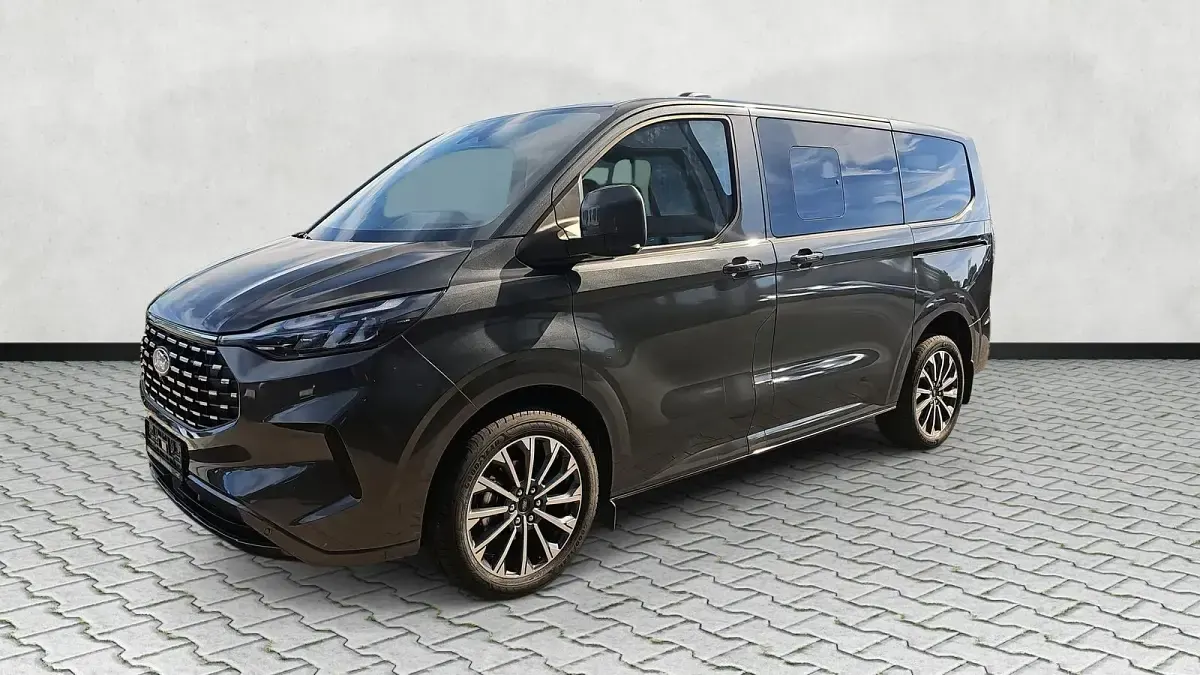 Ny Ford Tourneo Titanium X 170 HK (125 kW) 2026 Grå MPV
