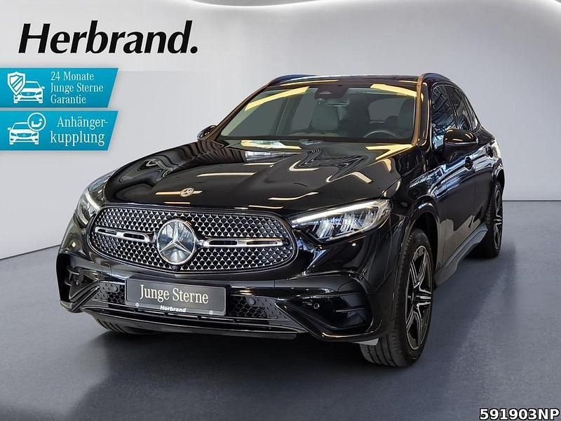 Metalliclack obsidianschwarz Gebraucht 2024 Mercedes GLC400d AMG SUV | 65.790 € (Fairer Preis) - Bild 1/4