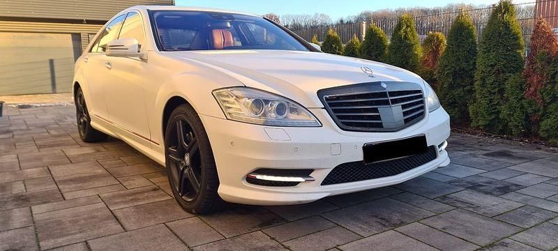 Weiß Gebraucht 2010 Mercedes S450 AMG Limousine | 29.800 € - Bild 1/4