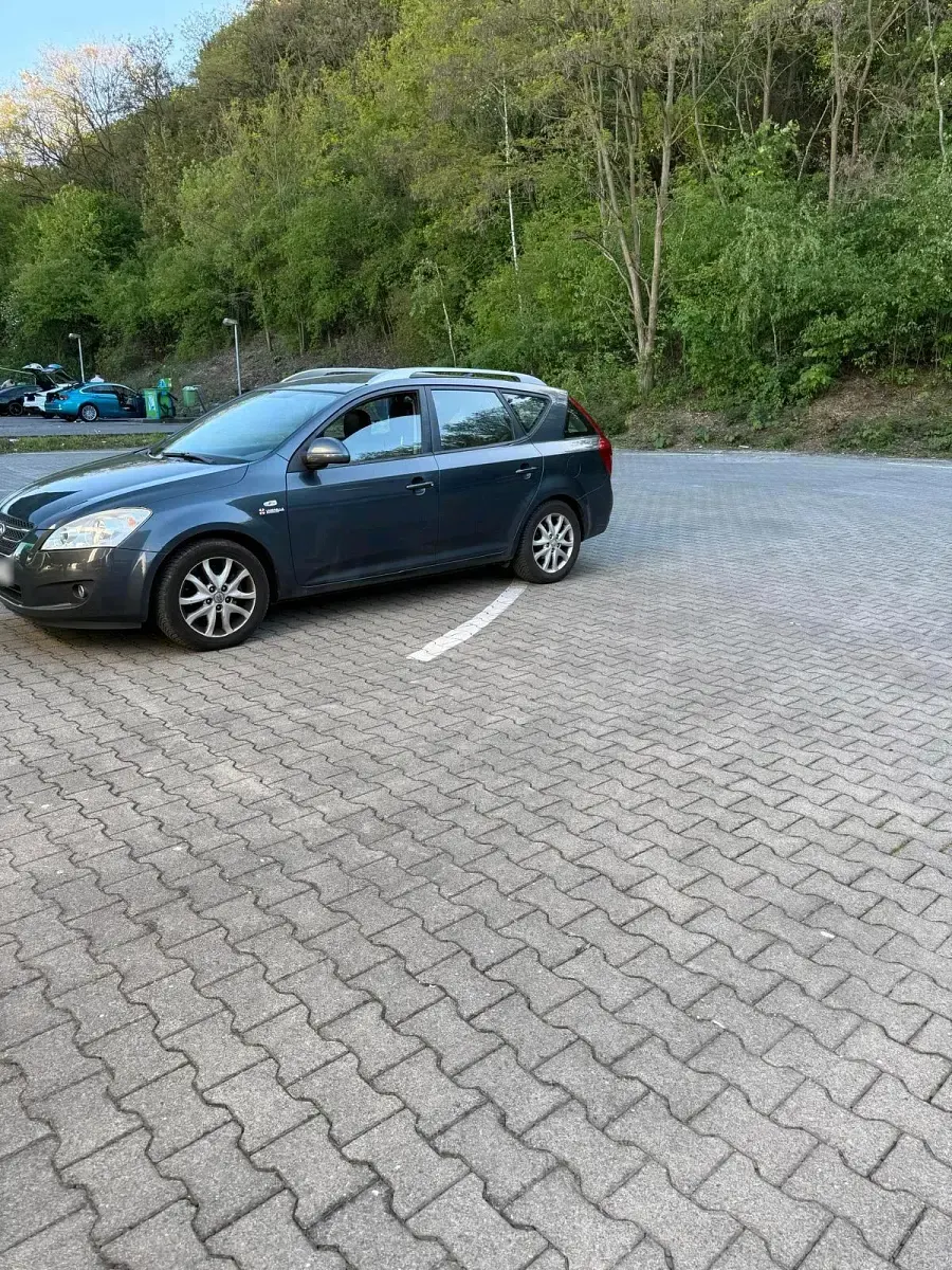 Second-hand Kia Ceed 110 CP (80 kW) 2008 Gri Hatchback