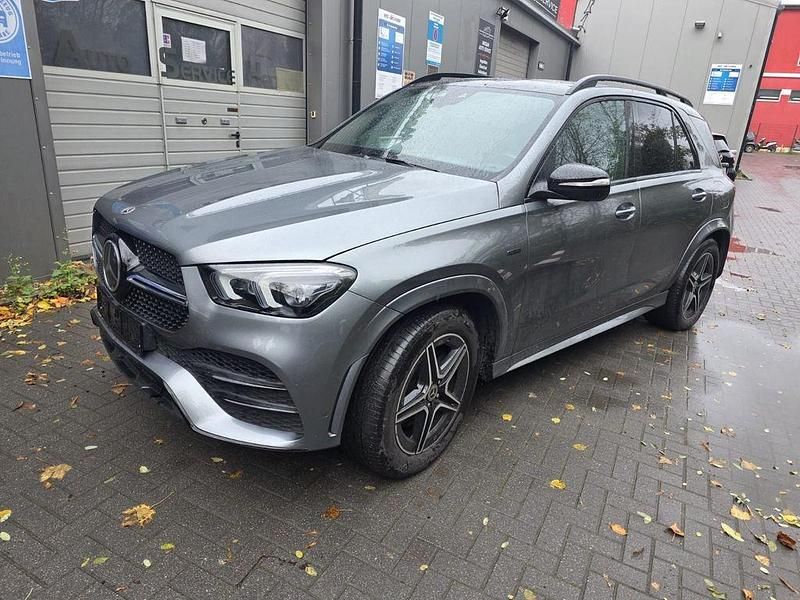Grau Gebraucht 2021 Mercedes GLE350 AMG line SUV | 50.700 € (Guter Preis) - Bild 1/4