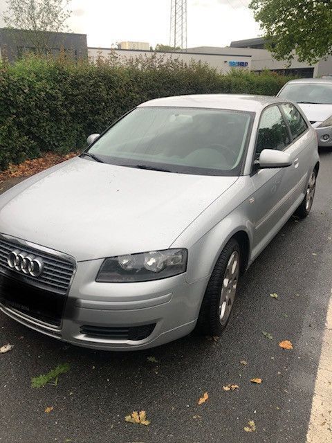 Silber Gebraucht 2008 Audi A3 Ambiente Limousine | 1.990 € (Superpreis) - Bild 1/4