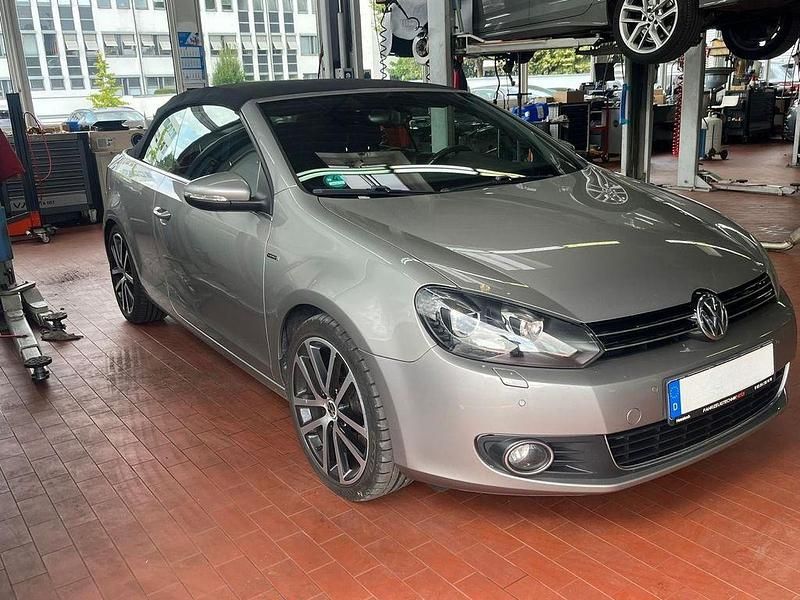 Silber Gebraucht 2015 VW Golf Cabriolet Cabrio | 9.700 € (Etwas zu teuer) - Bild 1/4