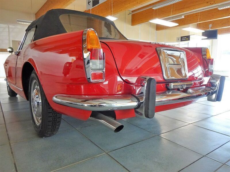 Gebraucht Alfa Romeo Spider 151 PS (111 kW) 1966 Rot Cabrio