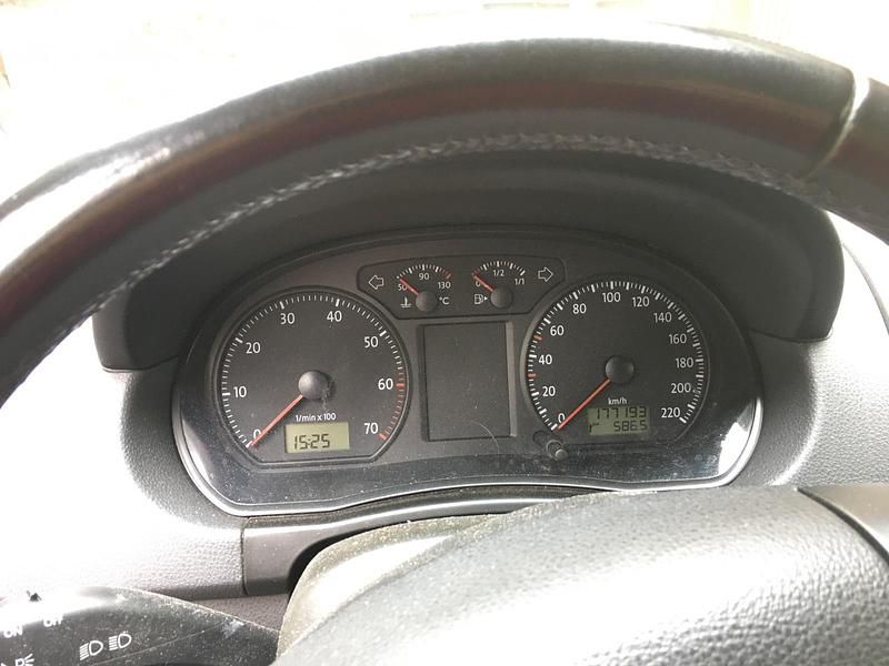 Schwarz Gebraucht 2007 VW Polo Kleinwagen | 1.000 € (Superpreis) - Bild 1/4