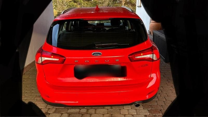 Gebraucht Ford Focus 125 PS (91 kW) 2020 Rot Kombi
