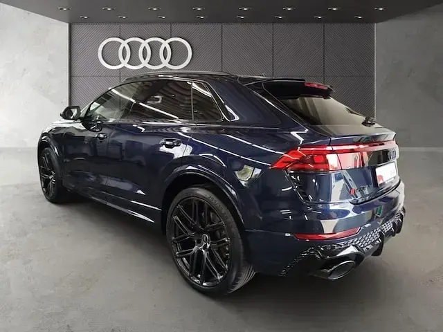 Gebraucht Audi Q8 Advanced Plus 600 PS (441 kW) 2026 Waitomoblau metallic SUV