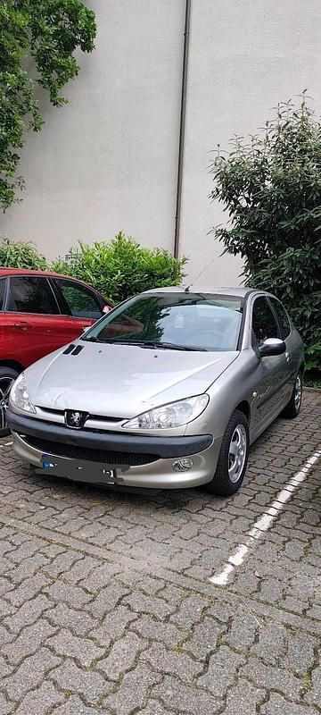 Andere außenfarben Gebraucht 2005 Peugeot 206 Kleinwagen | 1.000 € (Guter Preis) - Bild 1/1