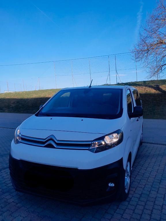 Second-hand Citroën Jumpy 120 CP (88 kW) 2019 Alb Monovolum