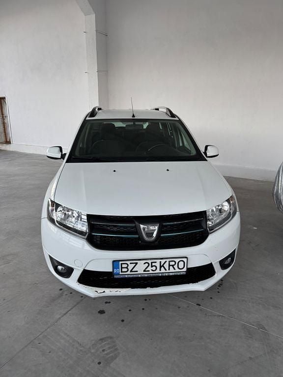 Weiß Gebraucht 2015 Dacia Logan Abholung | 6.300 € - Bild 1/4