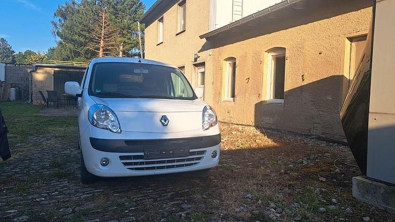 Weiß Gebraucht 2009 Renault Kangoo Van / Kleinbus | 4.000 € (Fairer Preis) - Bild 1/4