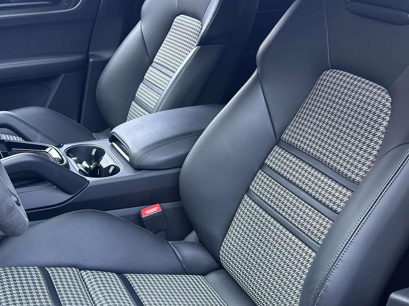 Gebraucht Porsche Cayenne Coupe 354 PS (260 kW) 2024 Quarzitgraumetallic Coupé