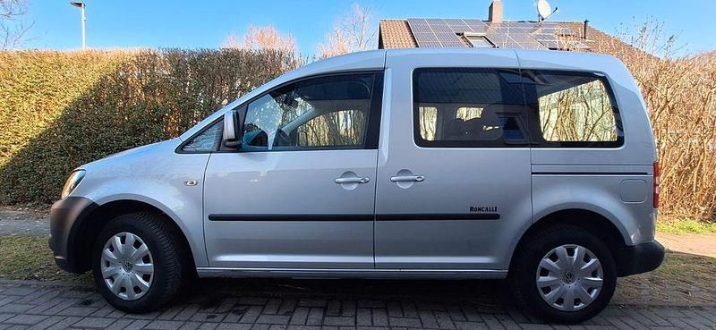 Gebraucht VW Caddy Trendline 86 PS (63 kW) 2012 Silber Van / Kleinbus
