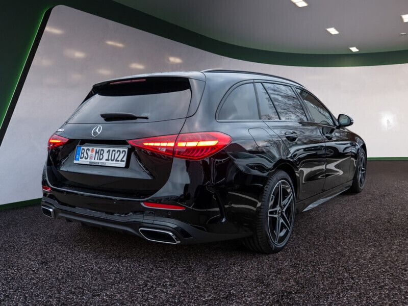 Gebraucht Mercedes C300 AMG line 265 PS (194 kW) 2024 Schwarz Kombi