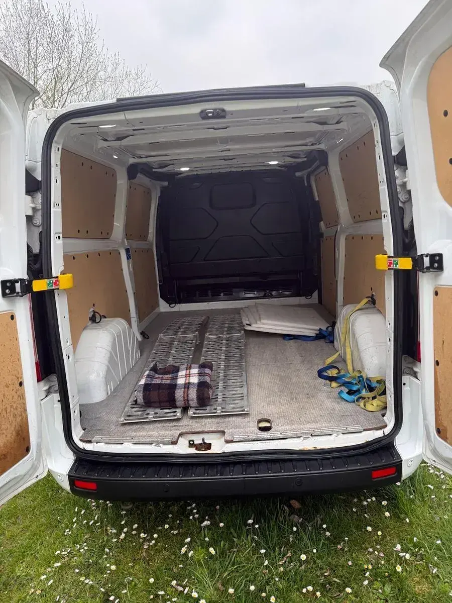 Gebraucht Ford Transit Custom 107 PS (78 kW) 2019 Weiß Van / Kleinbus