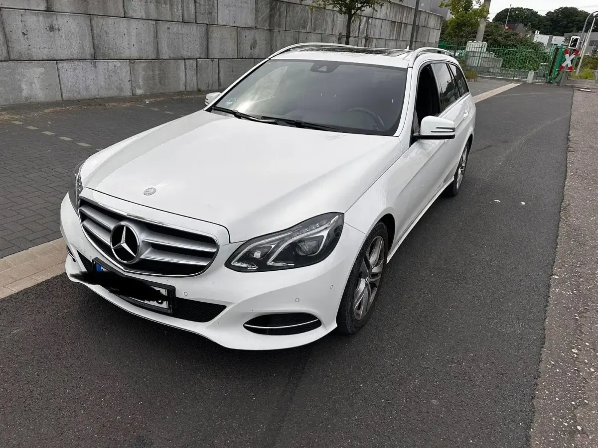 Gebraucht Mercedes E350 Elegance 252 PS (185 kW) 2014 Weiß Kombi
