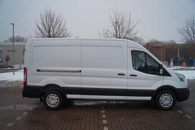 Second-hand Ford Transit 170 CP (125 kW) 2021 Alb Monovolum