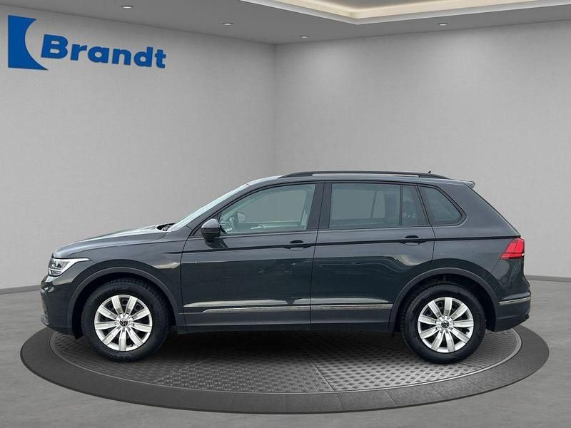Gebraucht VW Tiguan Life 150 PS (110 kW) 2022 Uranograu SUV