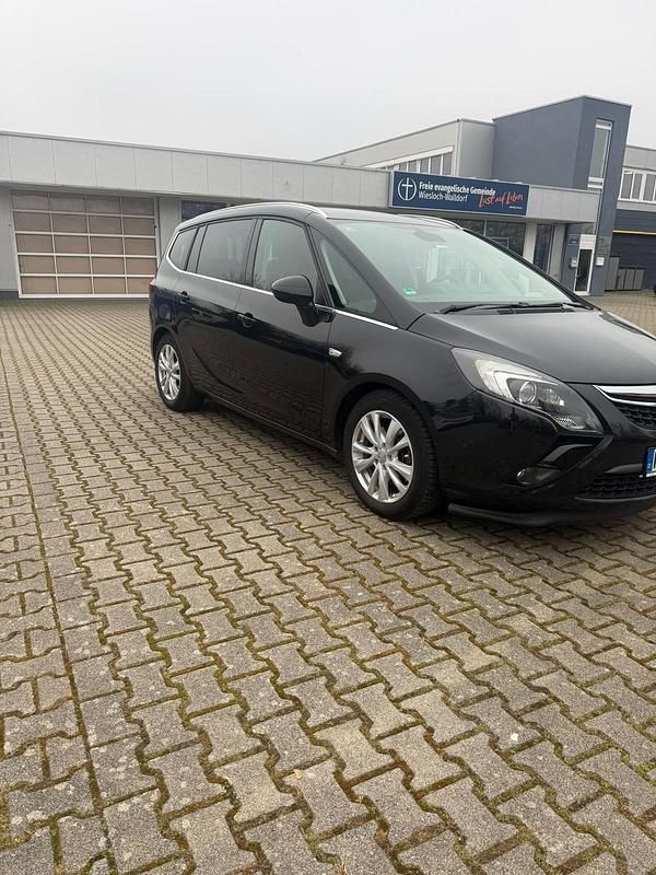 Gebraucht Opel Zafira Tourer 170 PS (125 kW) 2016 Schwarz Van / Kleinbus