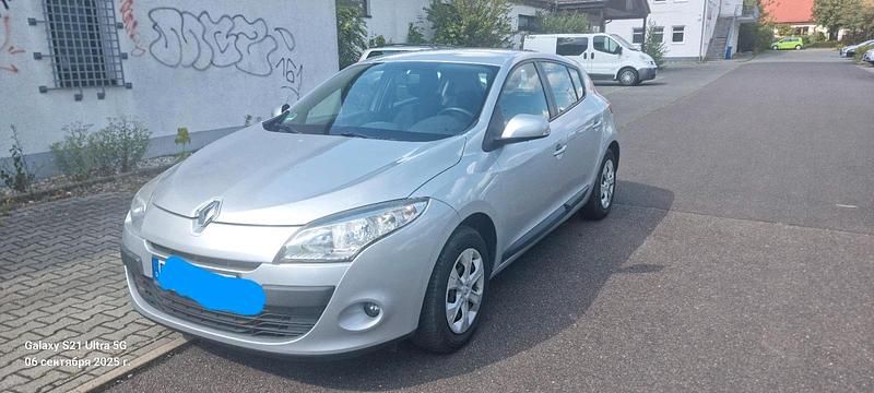 Gebraucht 2010 Renault Mégane III Kombi | 3.749 € (Fairer Preis) - Bild 1/4