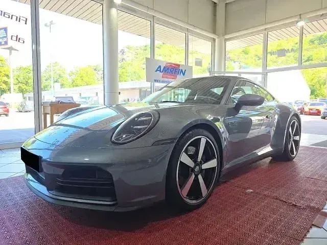 Gebraucht Porsche 911 Carrera 394 PS (289 kW) 2024 Grau Coupé