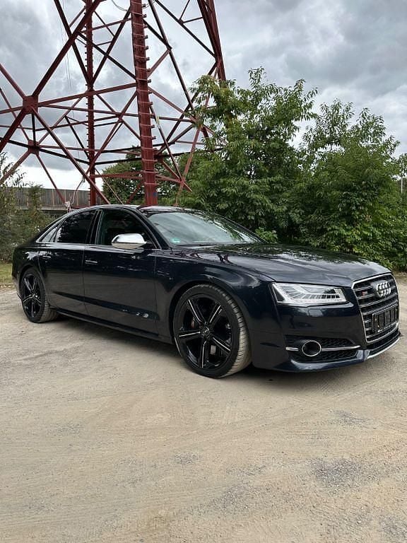 Gebraucht Audi S8 Ambiente 519 PS (381 kW) 2015 Blau Limousine